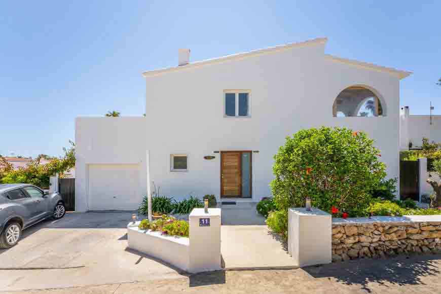 Beautiful bargain holiday homes in the sun